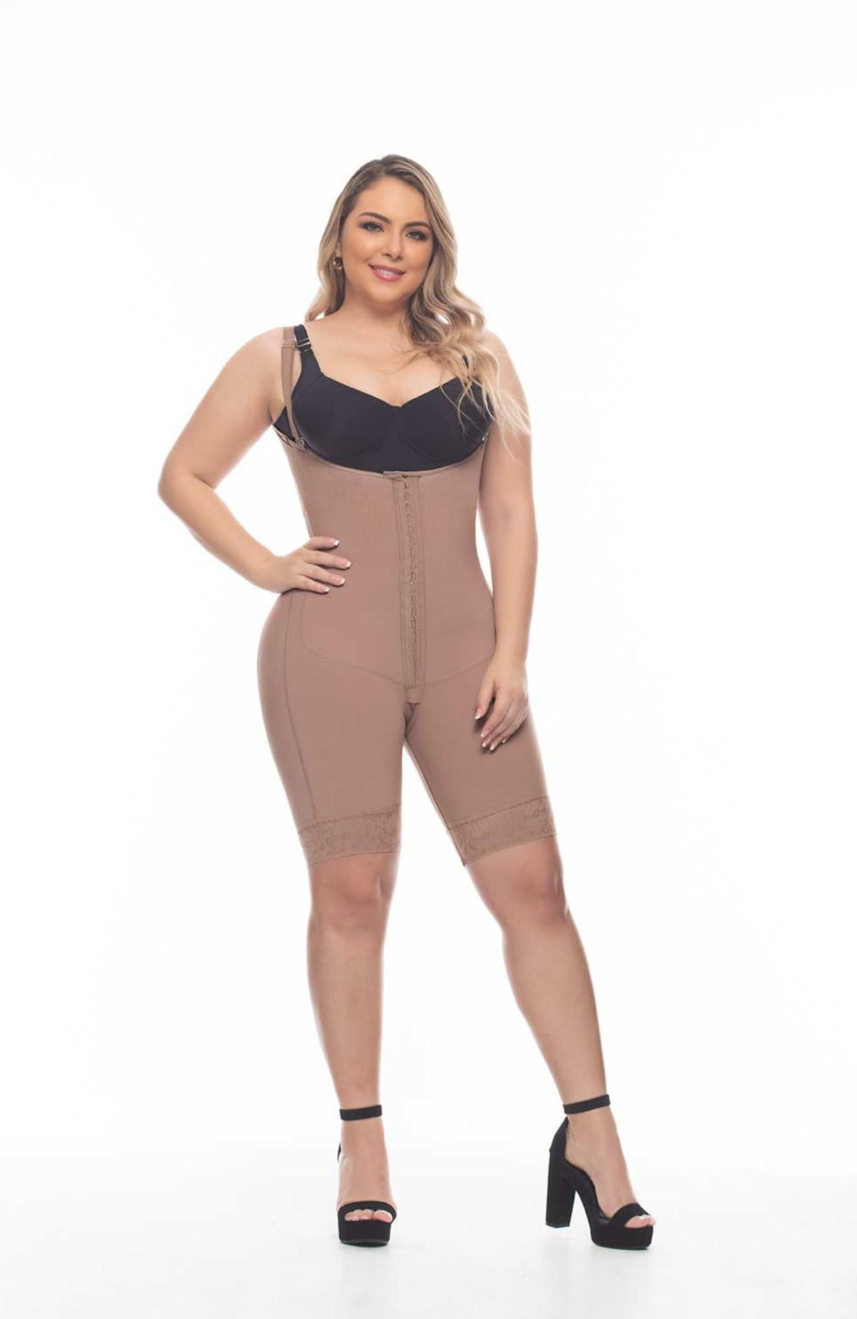 6077 Shaper Uplady long body guitar