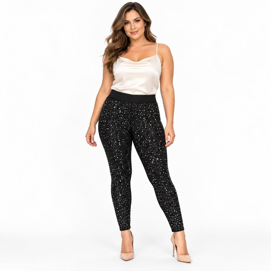 Leggings 1002 negros con pedrería plateada en modelo adulta, 1024 por 1024
