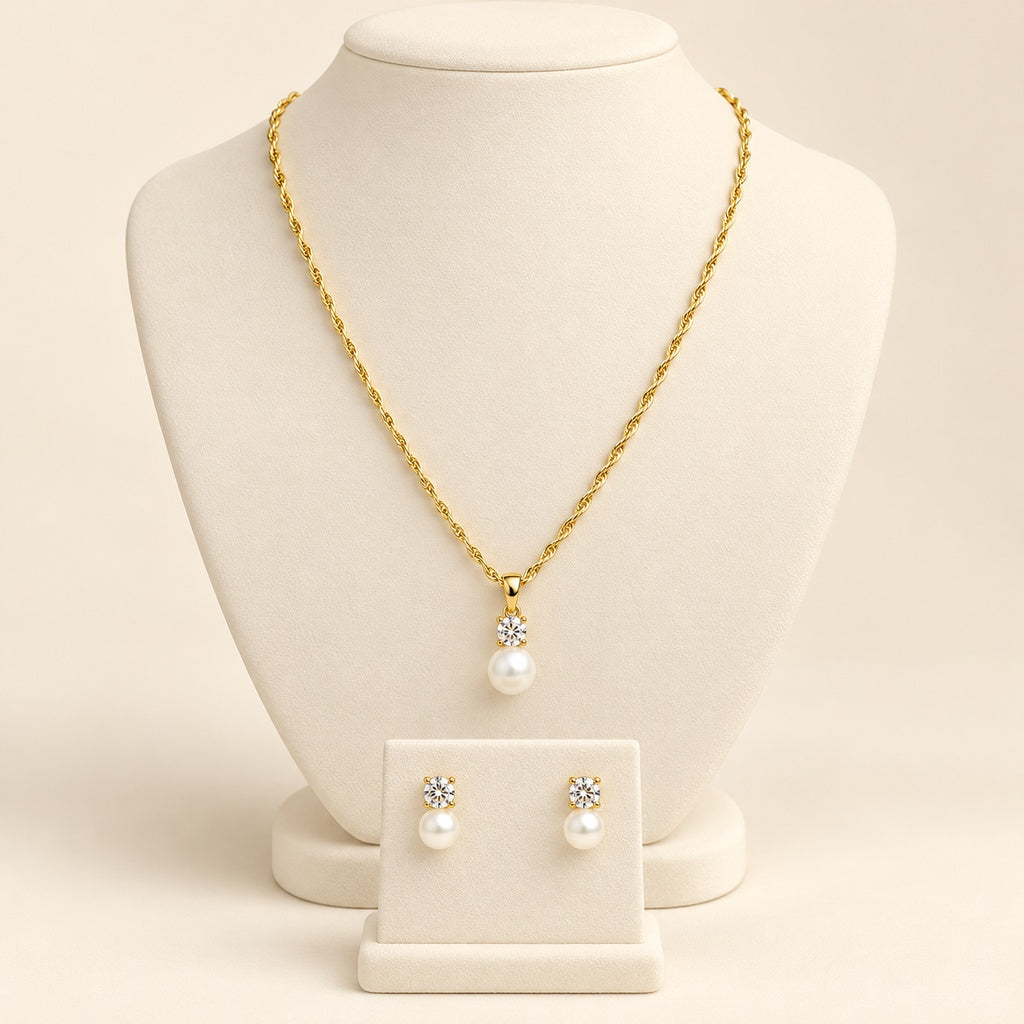 Set dorado de cadena y aretes con detalle tipo perla — Plata 925