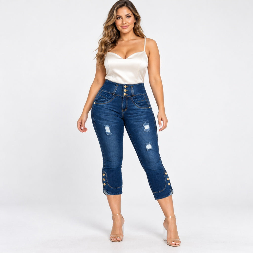 Capri Colombiana Posesión 3646 azul con botones dorados, modelo