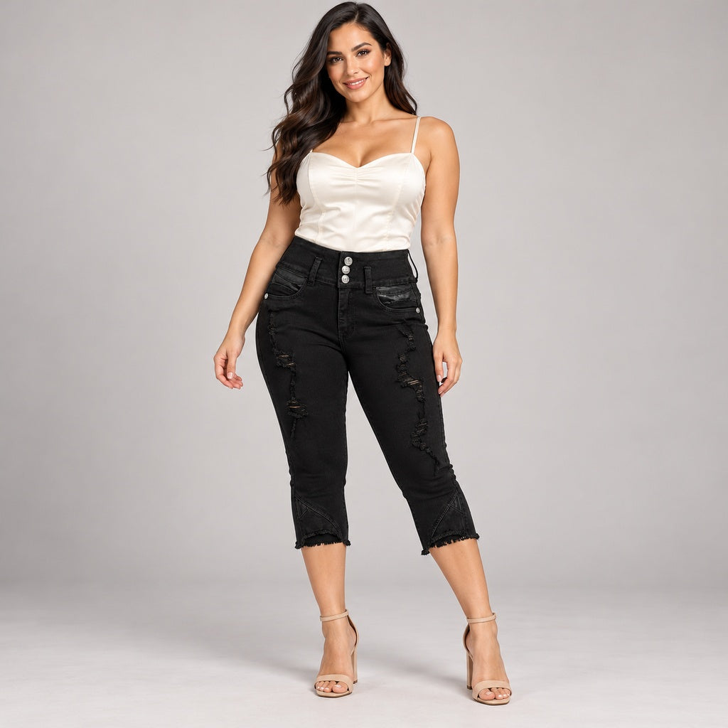 Capri J715 negro rasgado en modelo adulta