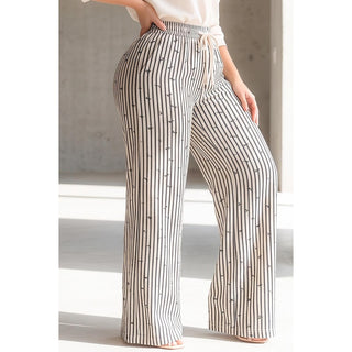 negro pantalón con modelo 1024x1024