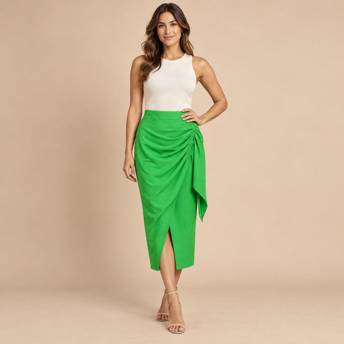 Falda 40304 en modelo