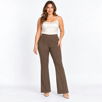 Pantalón 207 marrón con costuras delanteras en modelo adulta